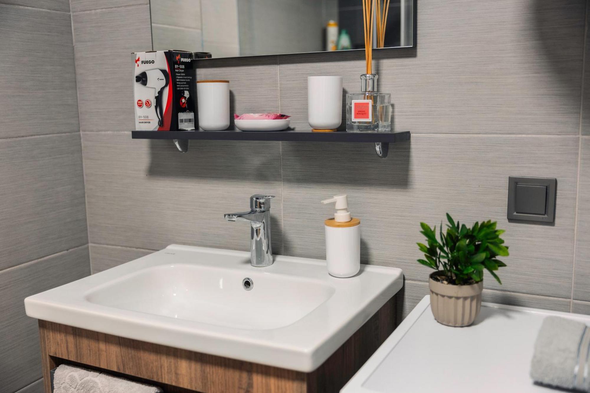 33Rd Floor Twin Apartments In Cevahir Sky City Complex With Pool, Spa, Fitness And Parking Included In Price スコピエ エクステリア 写真