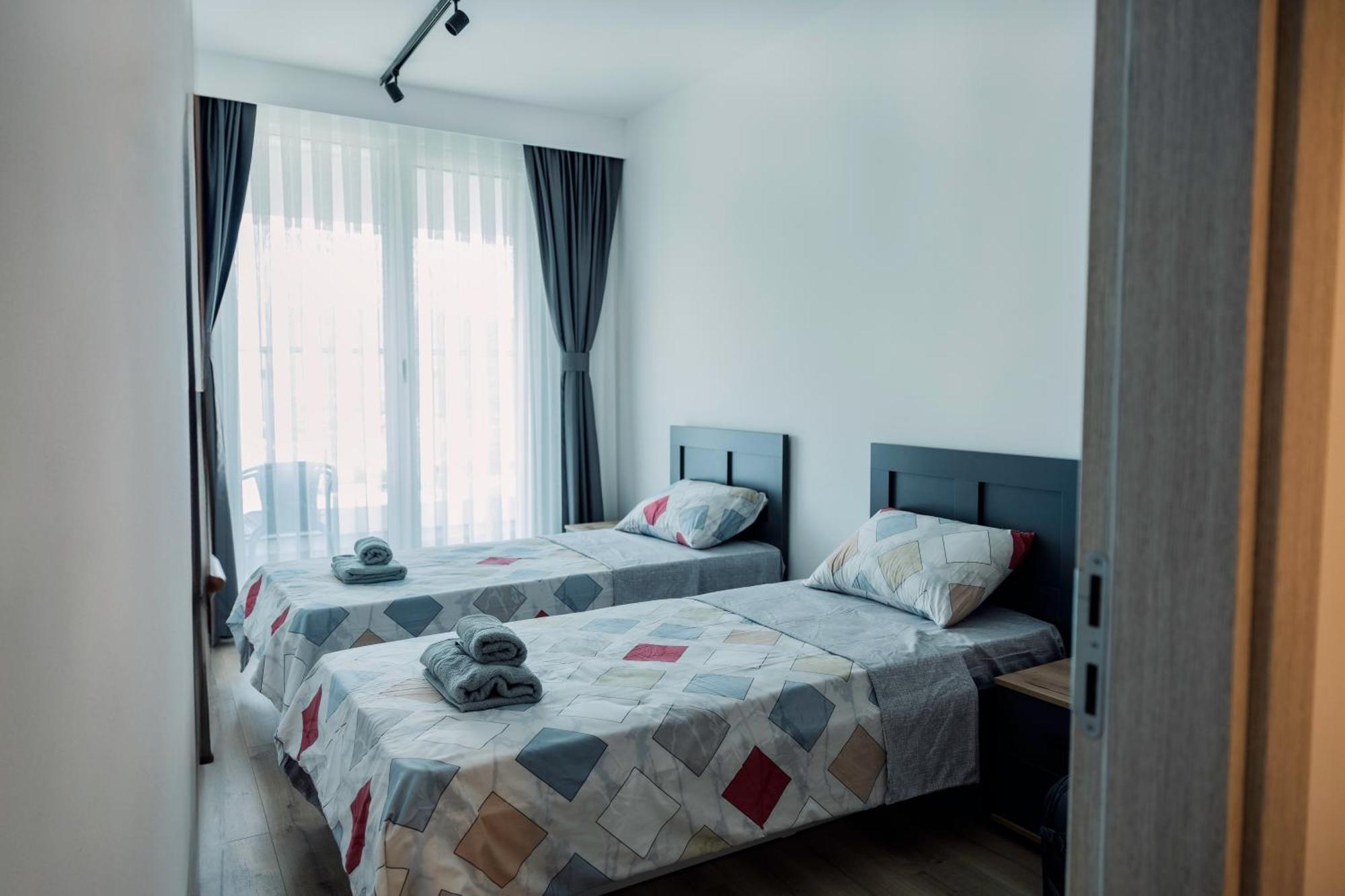 33Rd Floor Twin Apartments In Cevahir Sky City Complex With Pool, Spa, Fitness And Parking Included In Price スコピエ エクステリア 写真