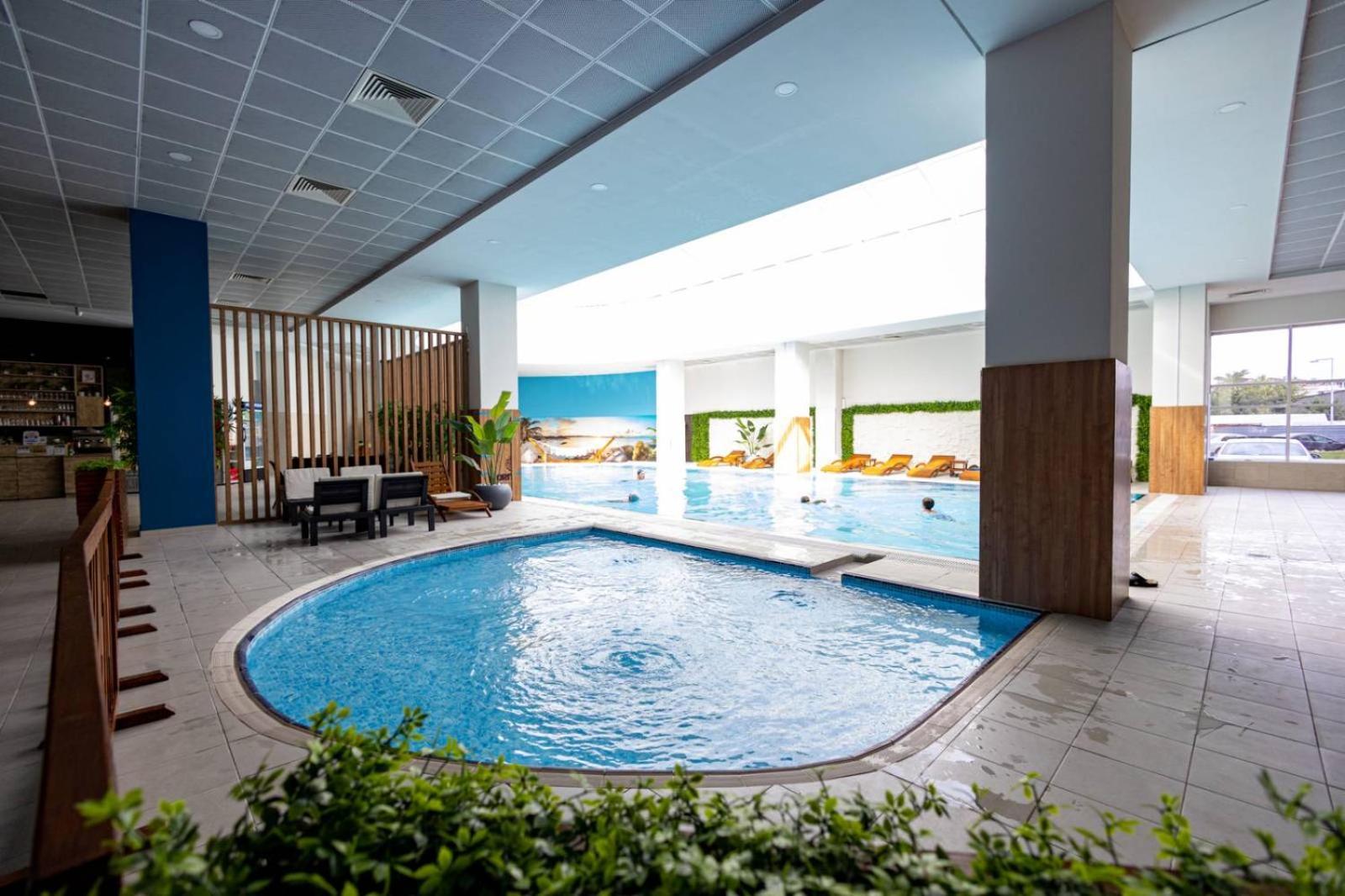 33Rd Floor Twin Apartments In Cevahir Sky City Complex With Pool, Spa, Fitness And Parking Included In Price スコピエ エクステリア 写真