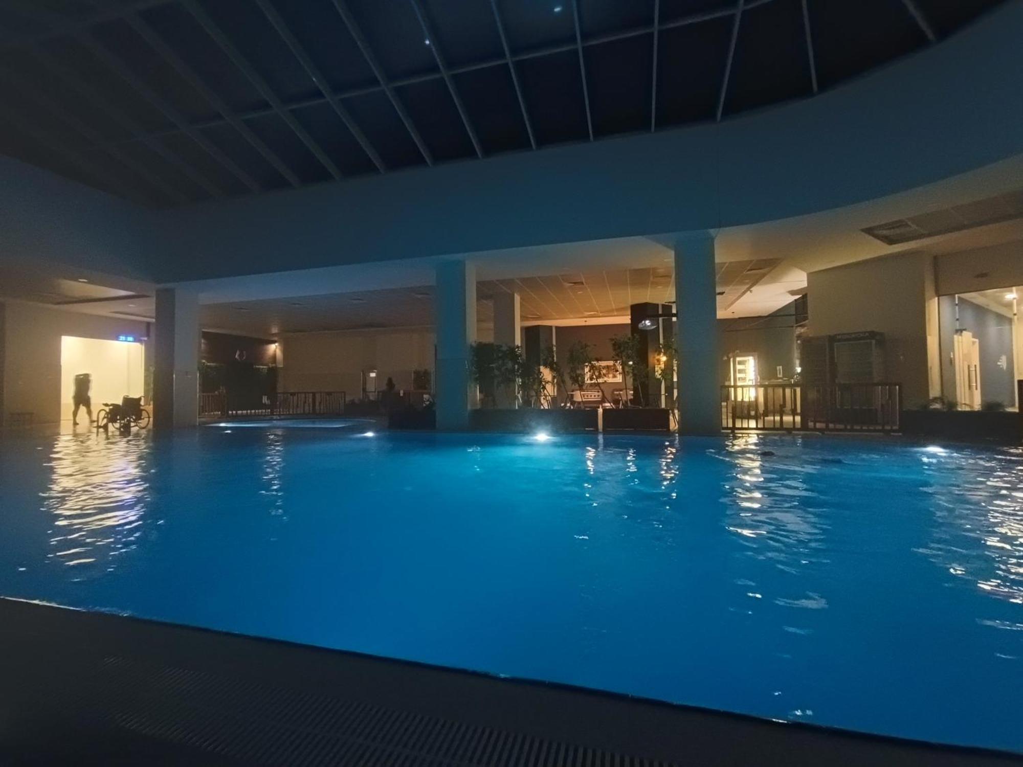 33Rd Floor Twin Apartments In Cevahir Sky City Complex With Pool, Spa, Fitness And Parking Included In Price スコピエ エクステリア 写真